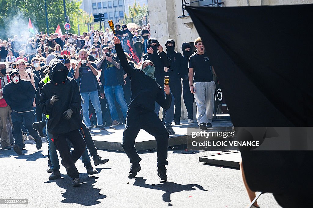 FRANCE-POLITICS-SOCIAL-PROTEST