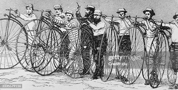 illustrations, cliparts, dessins animés et icônes de course cycliste penny farthing, le départ - cycliste