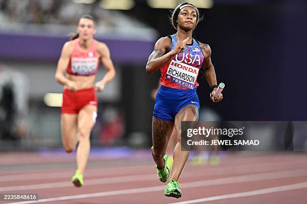 Sha'carri Richardson competes in the women's 4x100m relay heats during the World Athletics Championships in Tokyo on September 20, 2025.