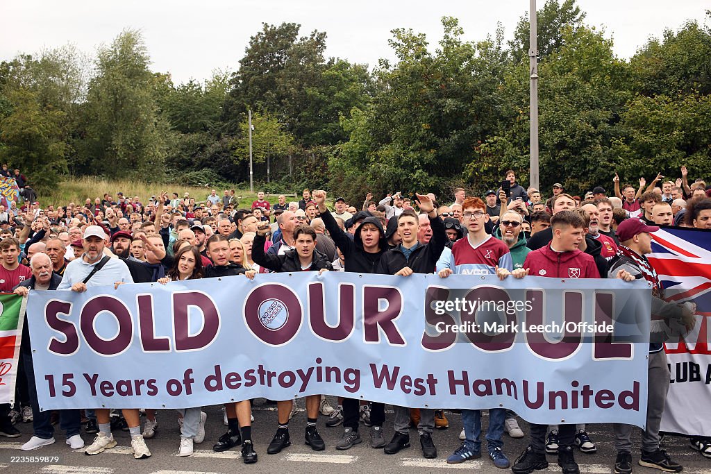 West Ham United v Crystal Palace - Premier League