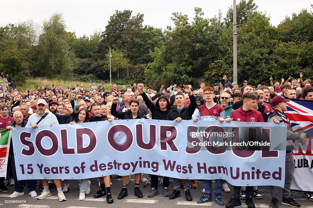 West Ham United v Crystal Palace - Premier League