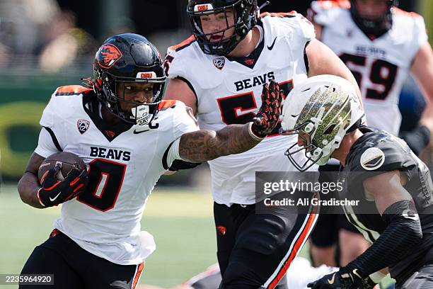 Running back Anthony Hankerson of the Oregon State Beavers carries the ball during the first half of the game against the Oregon Ducks at Autzen...