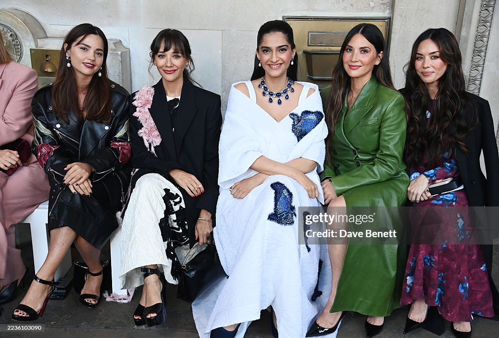 Jenna Coleman, Rashida Jones, Sonam Kapoor, Olivia Munn and Azra Akın