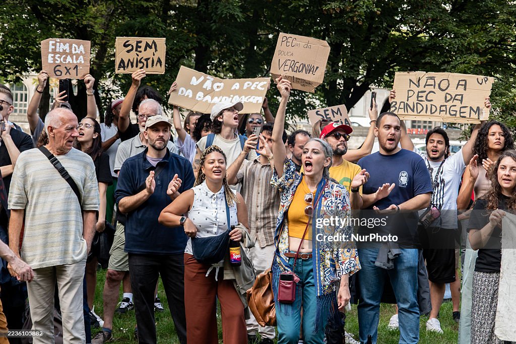 Brasilian Exats Protest in Berlin