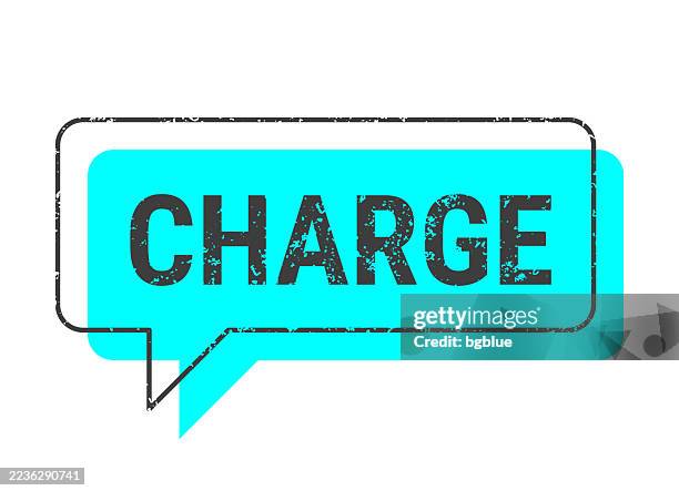 charge - blaue grunge-sprechblase auf leerem hintergrund - kabelloses-laden-von-gerät-zu-gerät stock-grafiken, -clipart, -cartoons und -symbole