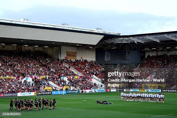 General view as players of New Zealand perform the Haka as players of Canada line up to face them prior to the Women's Rugby World Cup 2025 Semi...