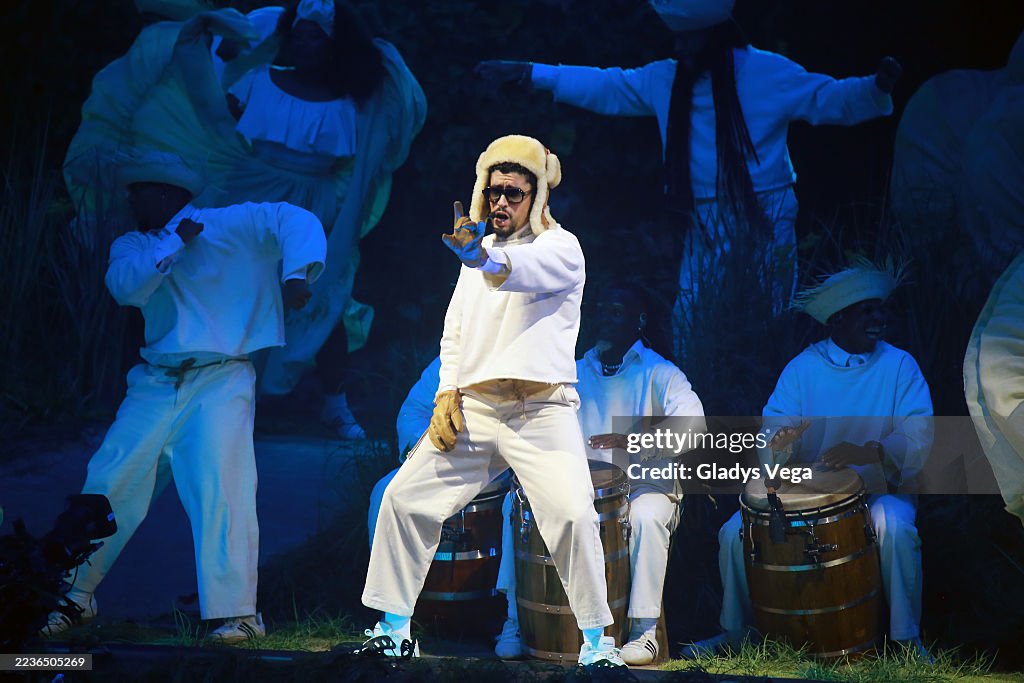 Bad Bunny: "No Me Quiero Ir De Aqui" Residencia En El Choli