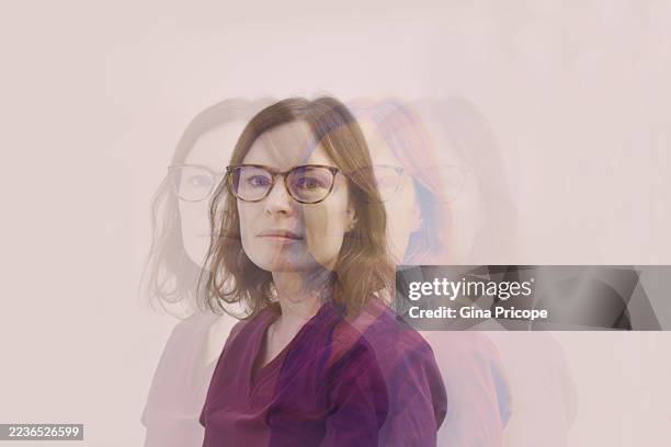 portrait of a woman in multiple exposure. - mehrfachbelichtung stock-fotos und bilder