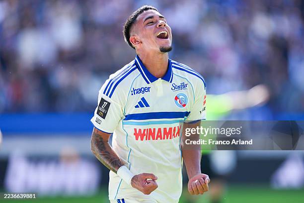 Kendry Paez of RC Strasbourg Alsace celebrates after scoring his team's first goal during the Ligue 1 McDonald's match between Paris FC and RC...