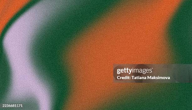 abstract grainy colorful gradient with smooth fluid shapes blending orange, lilac and green tones. - lebewesen stock-fotos und bilder