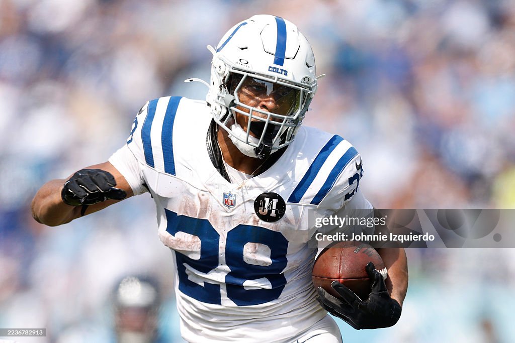 Indianapolis Colts v Tennessee Titans