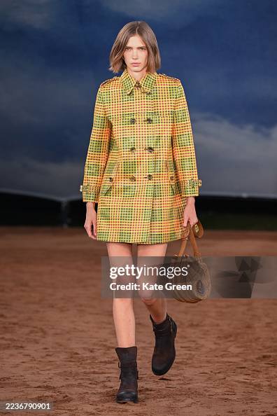 Burberry - Runway - LFW September 2025 Burberry - Runway - LFW September 2025