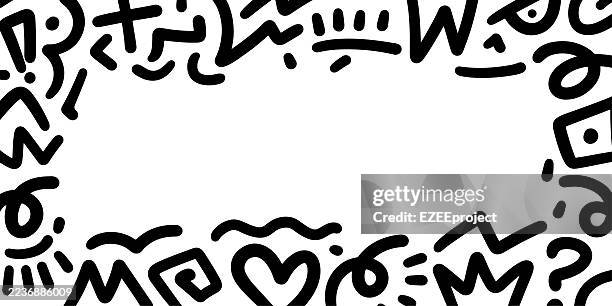 illustrazioni stock, clip art, cartoni animati e icone di tendenza di sfondo del bordo della cornice del doodle disegnato a mano.icone di scarabocchio dei cartoni animati carino in bianco e nero.modello di cornice del messaggio in stile disegno per bambini.divertente rough sketch elements decorazione bordo - decorazione festiva