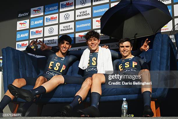 Hector Alvarez Martinez, Raul Garcia Pierna, Ivan Romeo Abad and Team Spain react after the 98th UCI Cycling World Championships Kigali 2025 - Team...