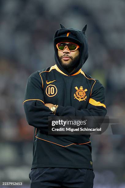 Memphis Depay of Corinthians looks on before a match between Corinthians and Flamengo as part of Brasileirao 2025 at Neo Quimica Arena on September...