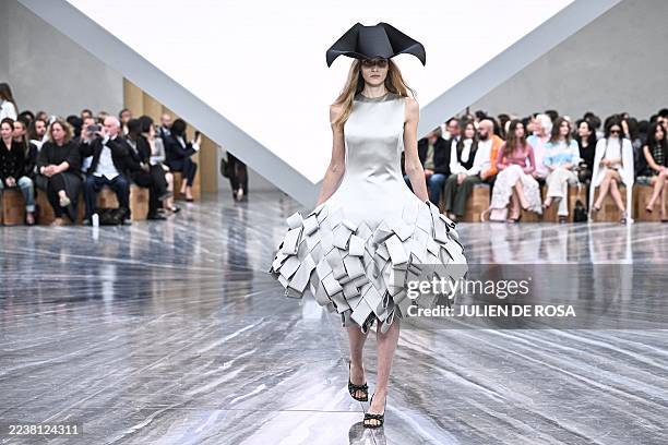 Model presents a creation by Dior for the Women Ready-to-wear Spring-Summer 2026 collection as part of the Paris Fashion Week, in Paris on October 1,...