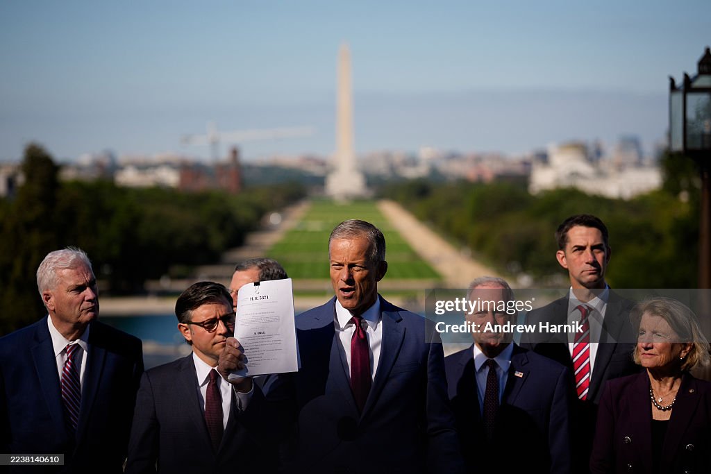 Federal Government Shuts Down After Congress Fails To Pass Funding Bill