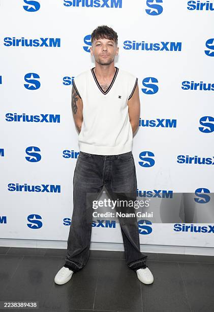 Louis Tomlinson visits the SiriusXM Studios on September 30, 2025 in New York City.