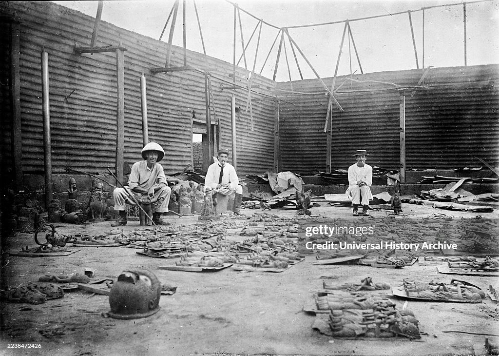 Interior of Oba's compound burnt during siege of Benin City