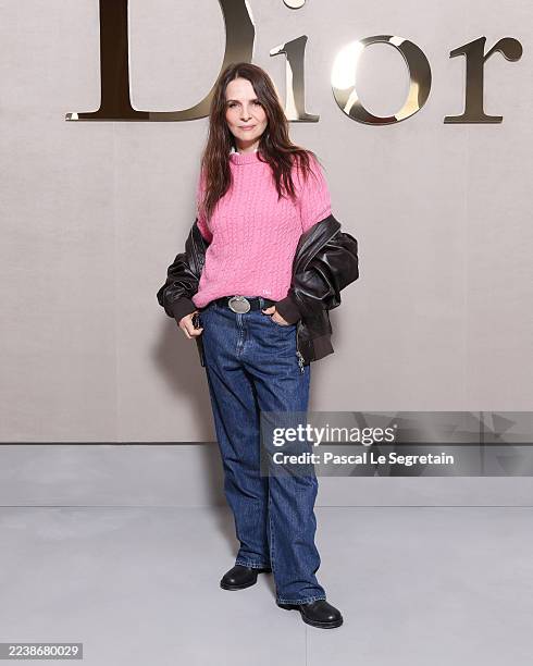 Juliette Binoche attends the Christian Dior Womenswear Spring/Summer 2026 show as part of Paris Fashion Week on October 01, 2025 in Paris, France.