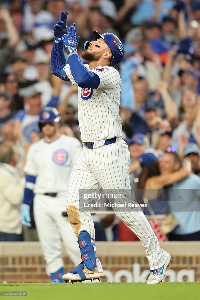 Wild Card Series - San Diego Padres v Chicago Cubs - Game Three