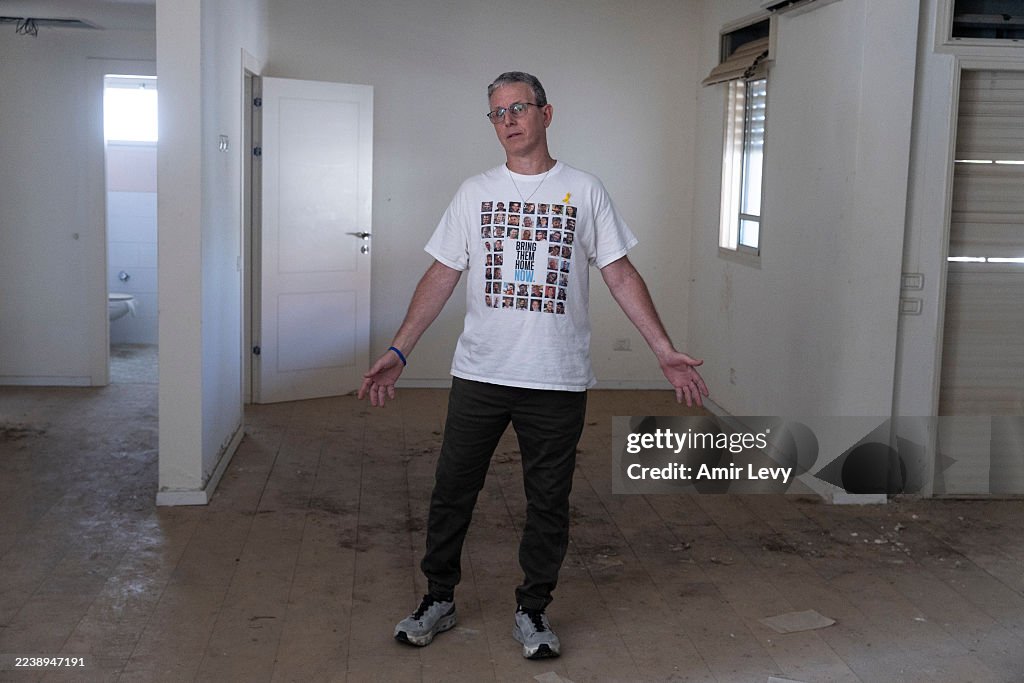 Be'eri Families Visit Kibbutz Ahead Of Oct. 7 Anniversary