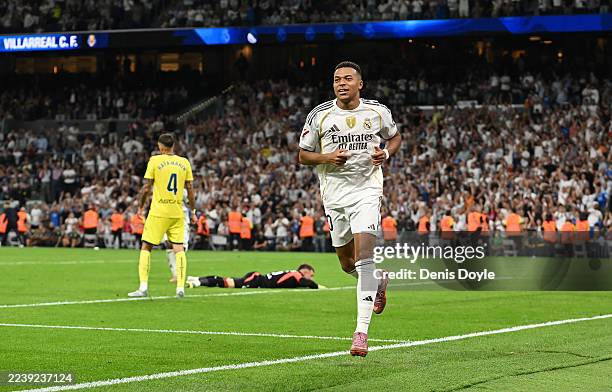 Kylian Mbappe of Real Madrid celebrates scoring his team's third goal during the LaLiga EA Sports match between Real Madrid CF and Villarreal CF at...