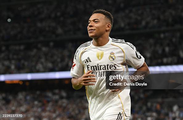 Real Madrid CF v Villarreal CF - LaLiga EA Sports Real Madrid CF v Villarreal CF - LaLiga EA Sports