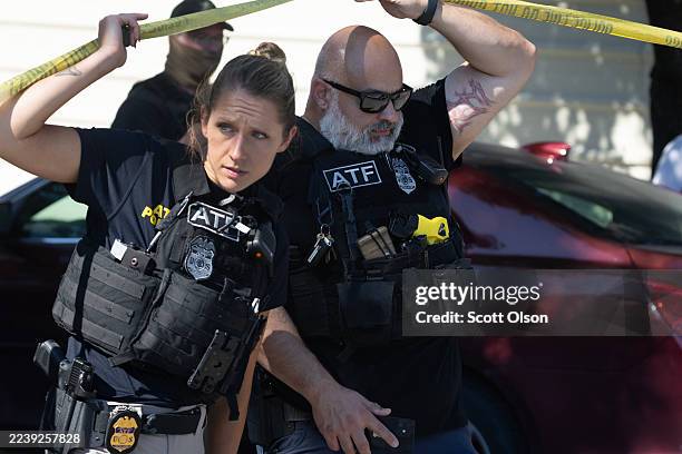 Atf Investigators 1,149 Atf Agent Stock Photos, High-Res Pictures, and Images - Getty Images