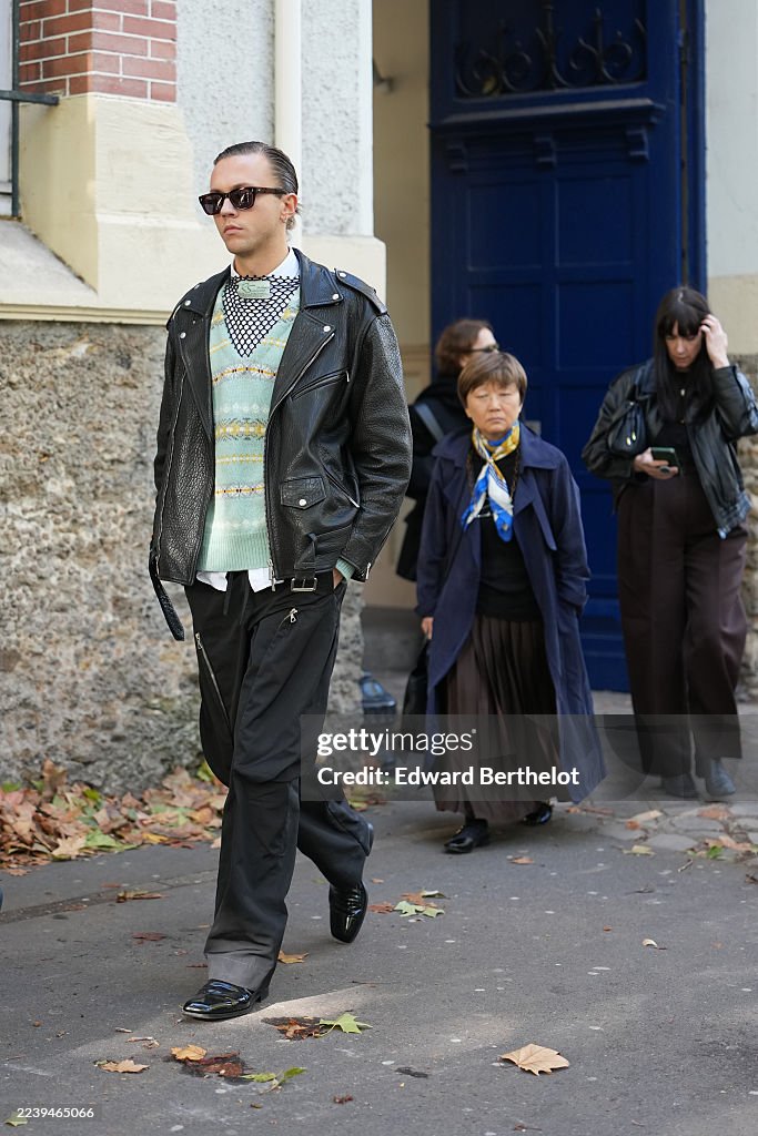 Street Style - Paris Fashion Week - Womenswear Spring Summer 2026 - Day Seven