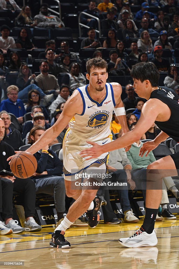 Quentin Post Quinten Post of the Golden State Warriors drives to the basket as ...