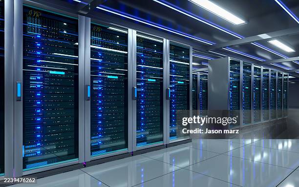 server room - centro de datos fotografías e imágenes de stock