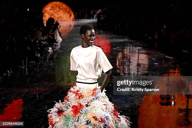Model walks the runway during the Chanel Womenswear Spring/Summer 2026 show as part of Paris Fashion Week on October 06, 2025 in Paris, France.