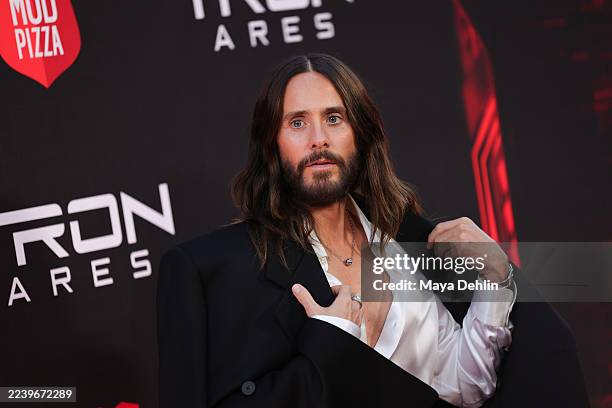 Jared Leto arrives at the premiere of Disney's "Tron: Ares" at TCL Chinese Theatre on October 06, 2025 in Hollywood, California.