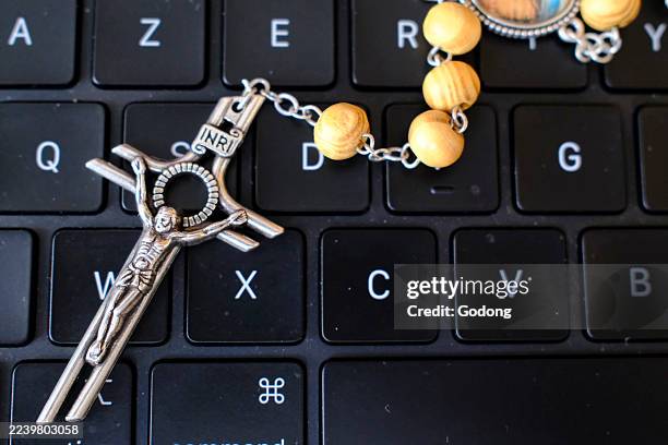 Religious Keyboard 4,429 Vietnamese Catholic Stock Photos, High-Res Pictures, and Images ...