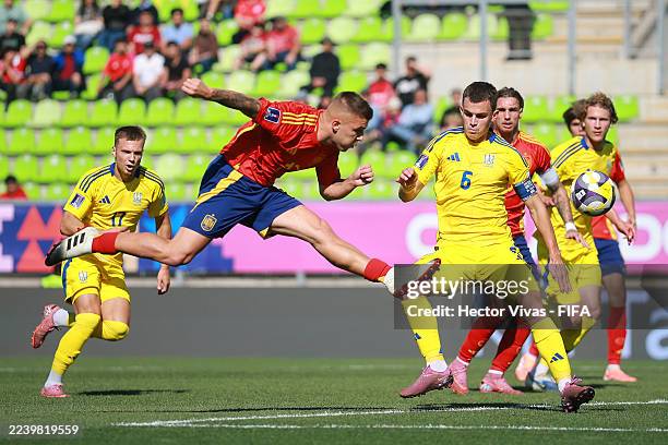 Pablo Garcia of Spain scores his team's first goal during the FIFA U-20 World Cup Chile 2025 Round of 16 match between Ukraine and Spain at Estadio...