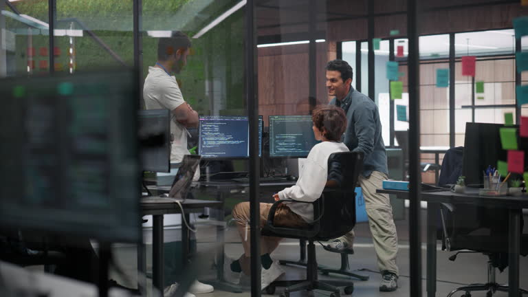 https://media.gettyimages.com/id/2239928132/video/creative-team-of-diverse-specialists-having-a-conversation-at-a-workplace-next-to-computer.jpg?b=1&s=640x640&k=20&c=kOtjYTLy6mO2cTnQX5MajZKblxzl3eGFGhAYKhQlku8=