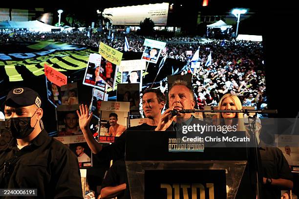 United States Special Envoy to the Middle East Steve Witkoff , flanked by Jared Kushner and Ivanka Trump, speaks to the crowd at Hostages Square on...