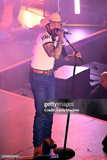 Posty Bar 25 fotos e imagens de alta resolução de - Getty Images