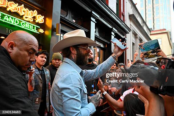 Posty Bar 25 fotos e imagens de alta resolução de - Getty Images
