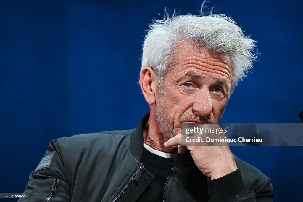 "Into the Wild" By Sean Penn Invitation - 17th Film Festival Lumiere