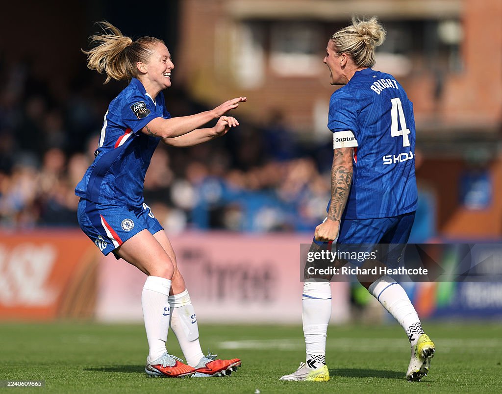 Chelsea FC v Tottenham Hotspur - Barclays Women's Super League