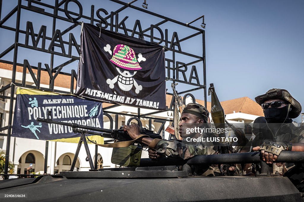 TOPSHOT-MADAGASCAR-POLITICS-UNREST-MILITARY