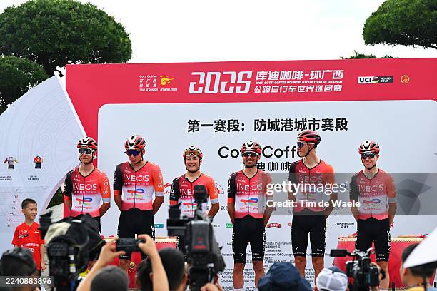 General view of Oscar Rodriguez of Spain, Andrew August of United States, Peter Oxenberg of Denmark, Kim Heiduk of Germany, Michael Leonard of...