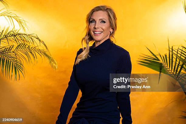 June Raphael Beach 2,596 June Diane Raphael Photos Stock Photos, High-Res Pictures, and ...