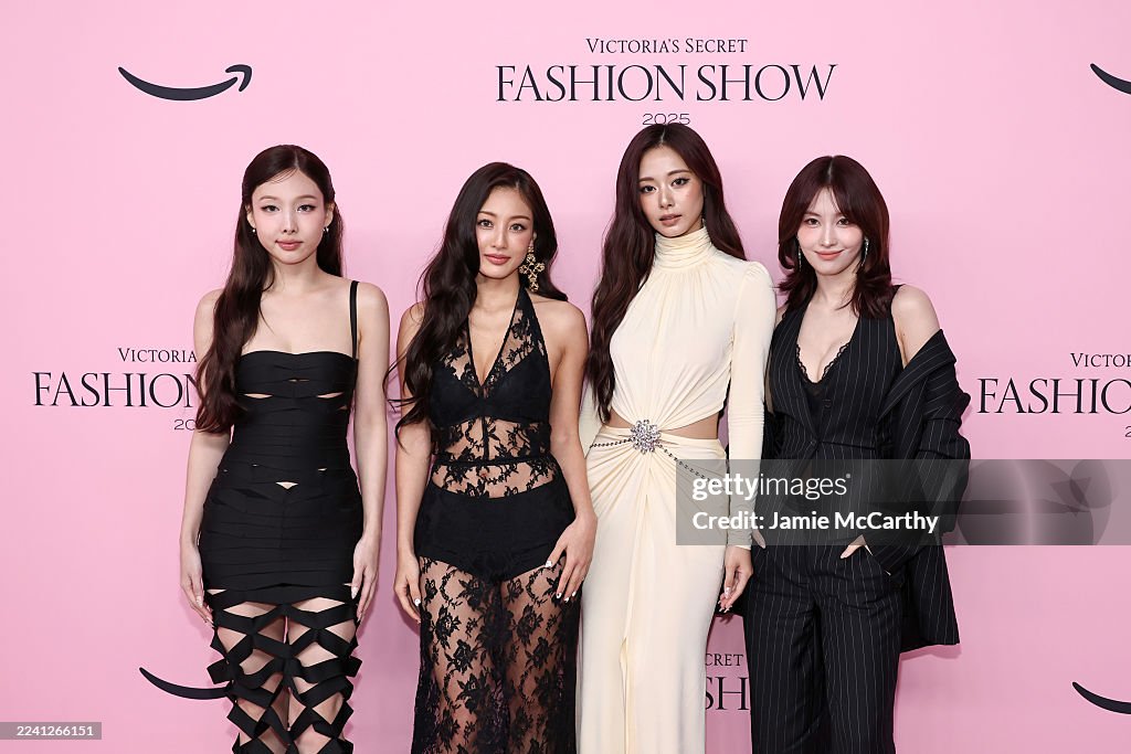 Victoria's Secret Fashion Show 2025 - Pink Carpet