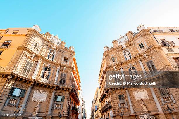 palermo’s quattro canti square street with baroque facades, sicily, italy - historic building stock pictures, royalty-free photos & images