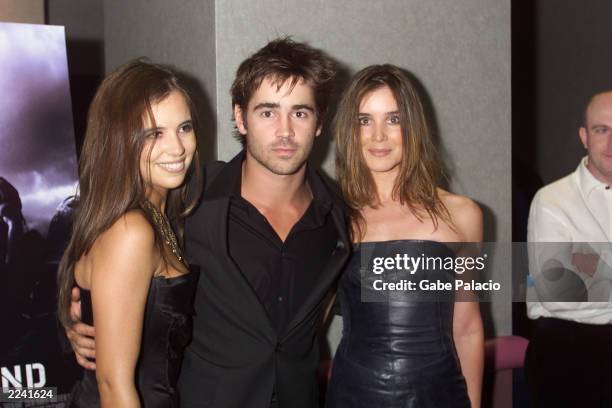 Colin Farrell surrounded by sisters Claudine and Catherine at the screening of Tigerland at the Union Square Theater in NYC on 9/18/00.