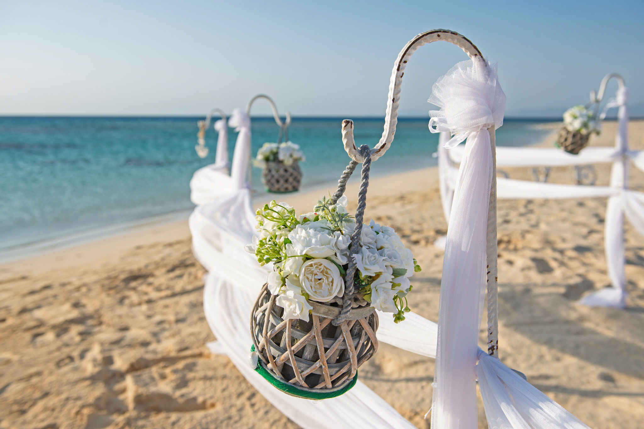 beach wedding flowers