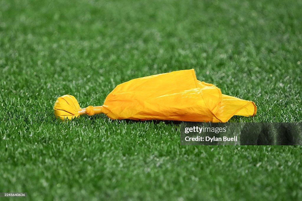 Pittsburgh Steelers v Cincinnati Bengals